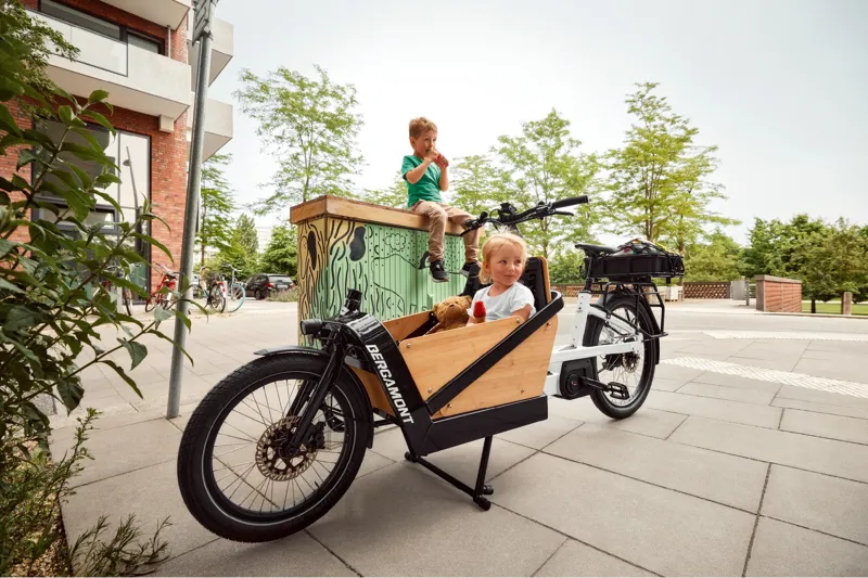 2021 Bergamont E-Cargoville LJ Edition Electric Cargo Bike in White-5
