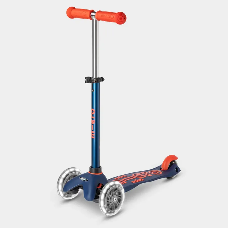 Micro-Scooter Mini Deluxe LED Navy
