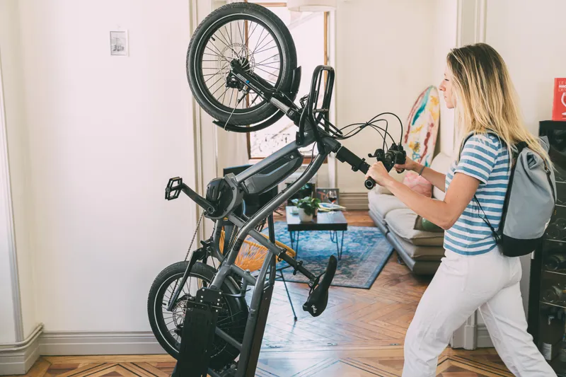 Yuba FastRack Compact Longtail Electric Cargo Bike Green-4