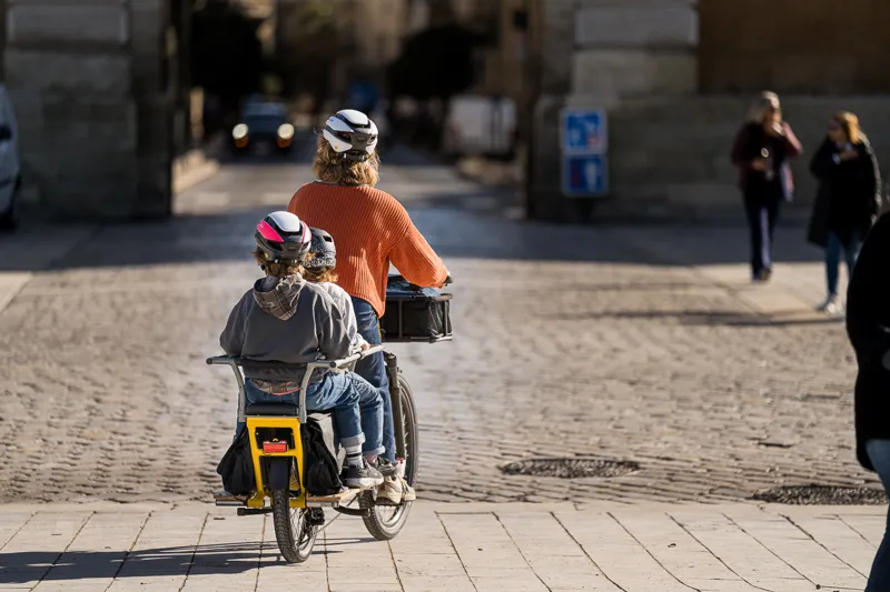 Yuba Spicy Curry Longtail Electric Cargo Bike Hello Yellow-4