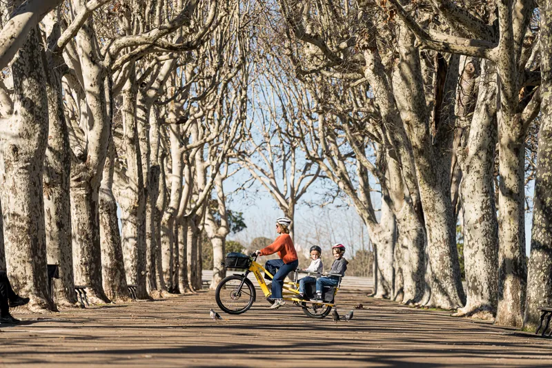 Yuba Spicy Curry Longtail Electric Cargo Bike Hello Yellow-5