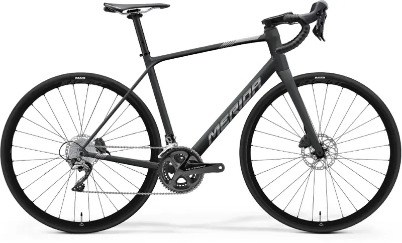 2022 Merida Scultura Endurance 300 MY22 Road Bike in Black